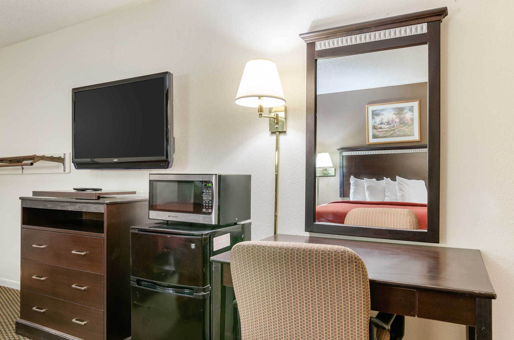 Colby Inn And Suites Номер фото